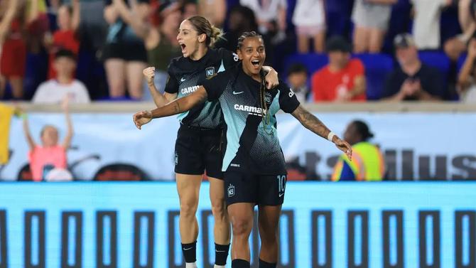 NJ/NY Gotham FC’s Esther González celebrates.