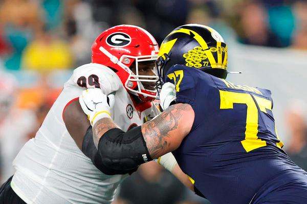 NCAA D1 College Football Playoff (CFP) matchups