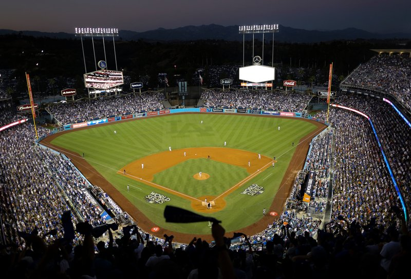 Los Angeles: Controversy continues inside Dodgers organization