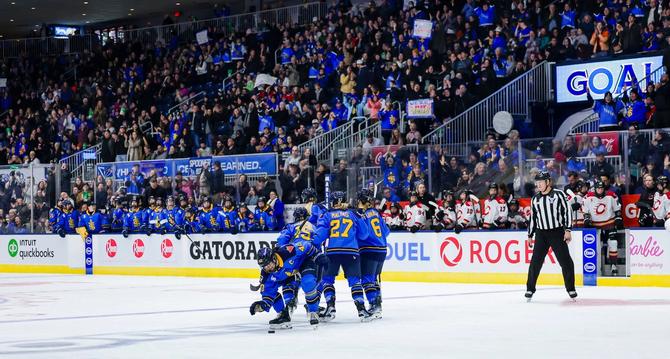 Toronto Sceptres celebrating on the ice