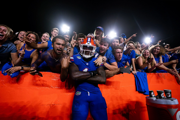 Top SEC teams squeak by in weekend college football play
