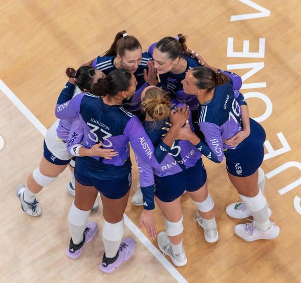 LOVB Austin defeats Omaha to clinch league’s inaugural championship