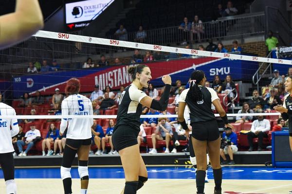 Stanford, Louisville, and Purdue win thrilling weekend in college volleyball