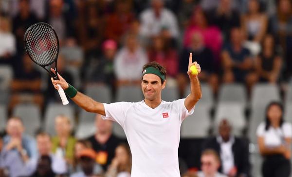 Tennis: Roger Federer announces retirement