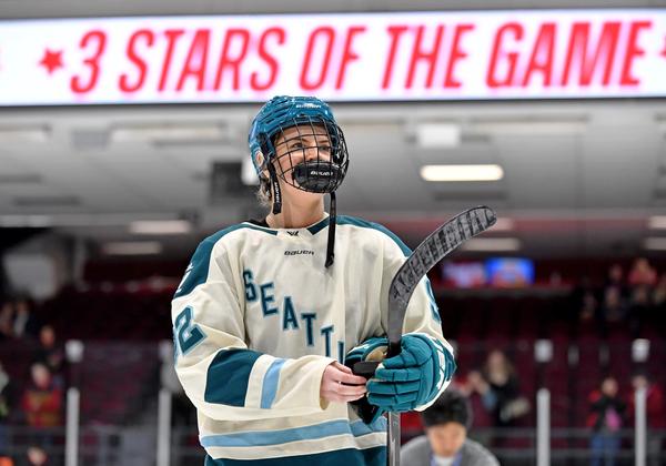 What happened to the Seattle Torrent and Vancouver Goldeneyes?