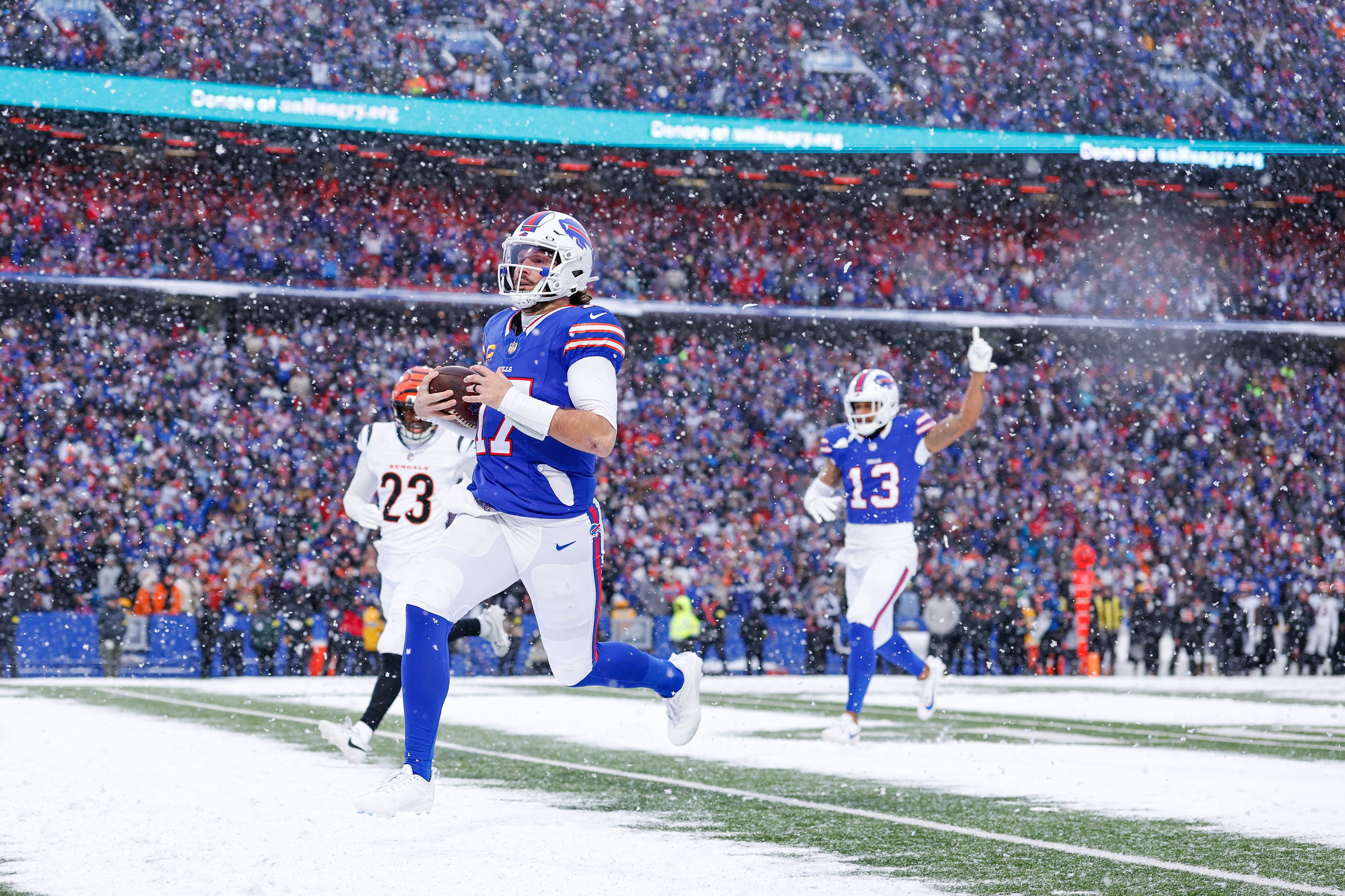 Quarterbacks headline drama-filled Week 14