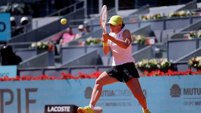 Iga Świątek plays at the Madrid Open.