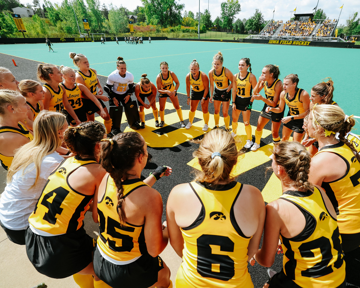 The Iowa Hawkeyes rise to the top of the field hockey poll