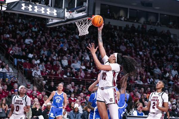 South Carolina women remain atop the rankings while Gonzaga men fall