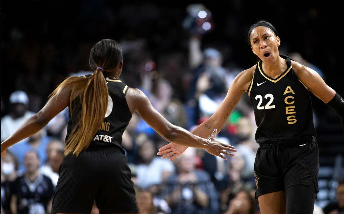 The Connecticut Sun and Las Vegas Aces win opening games in the WNBA semis