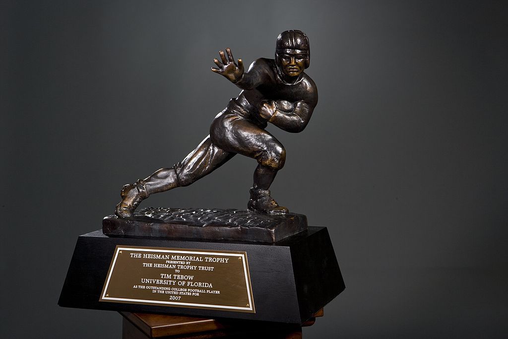 4 QB Heisman finalists head to the Big Apple tomorrow in hope of acquiring some iconic hardware