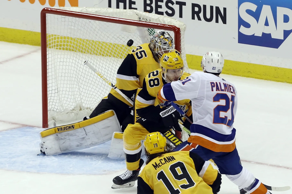 New York: Knicks secure home-court advantage