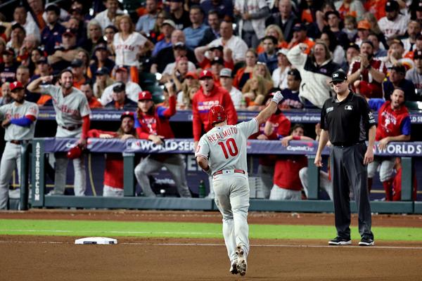 The World Series is tied 1-1, what will game 3 bring?