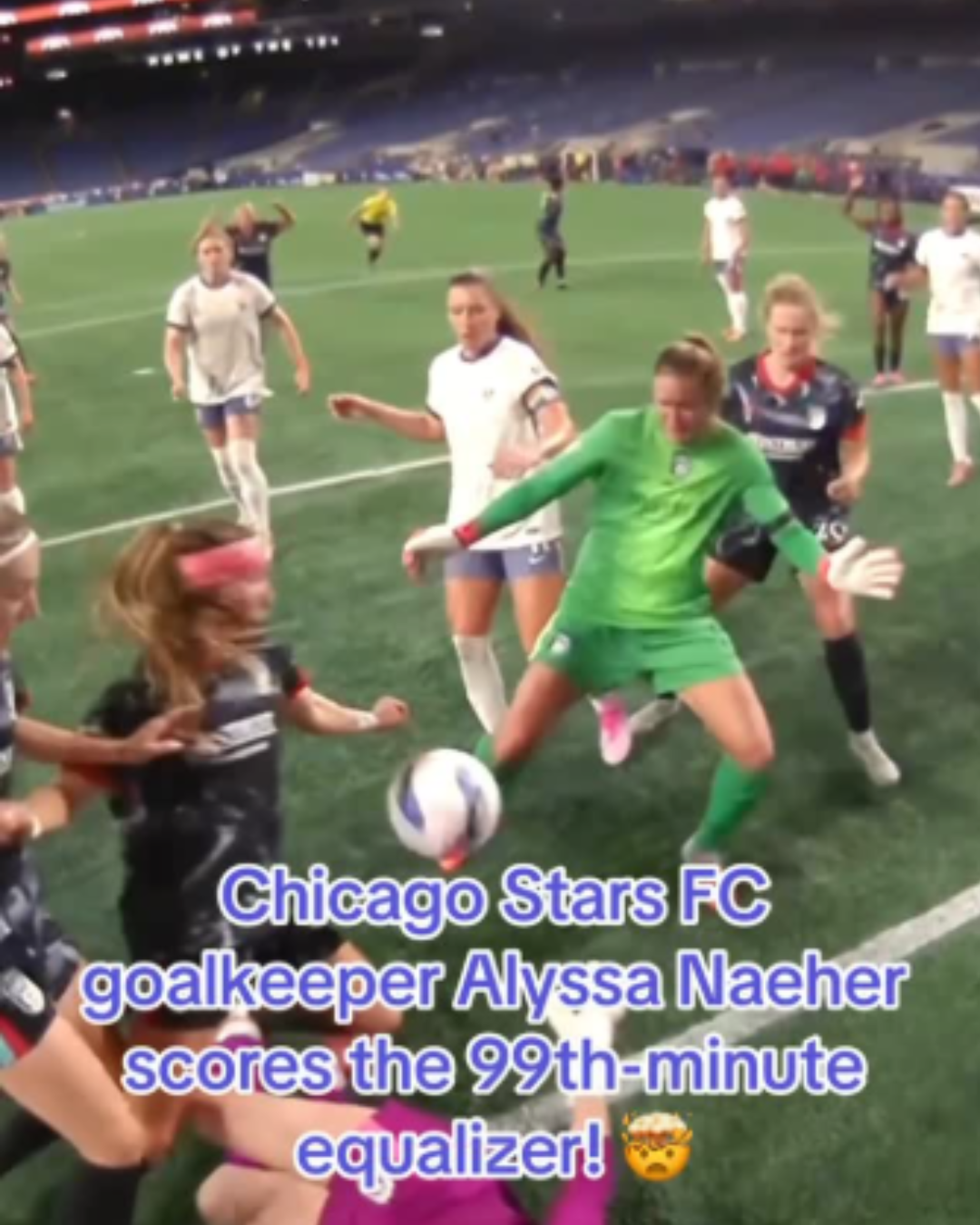 Chicago Stars FC goalkeeper Alyssa Naeher shoots and scores