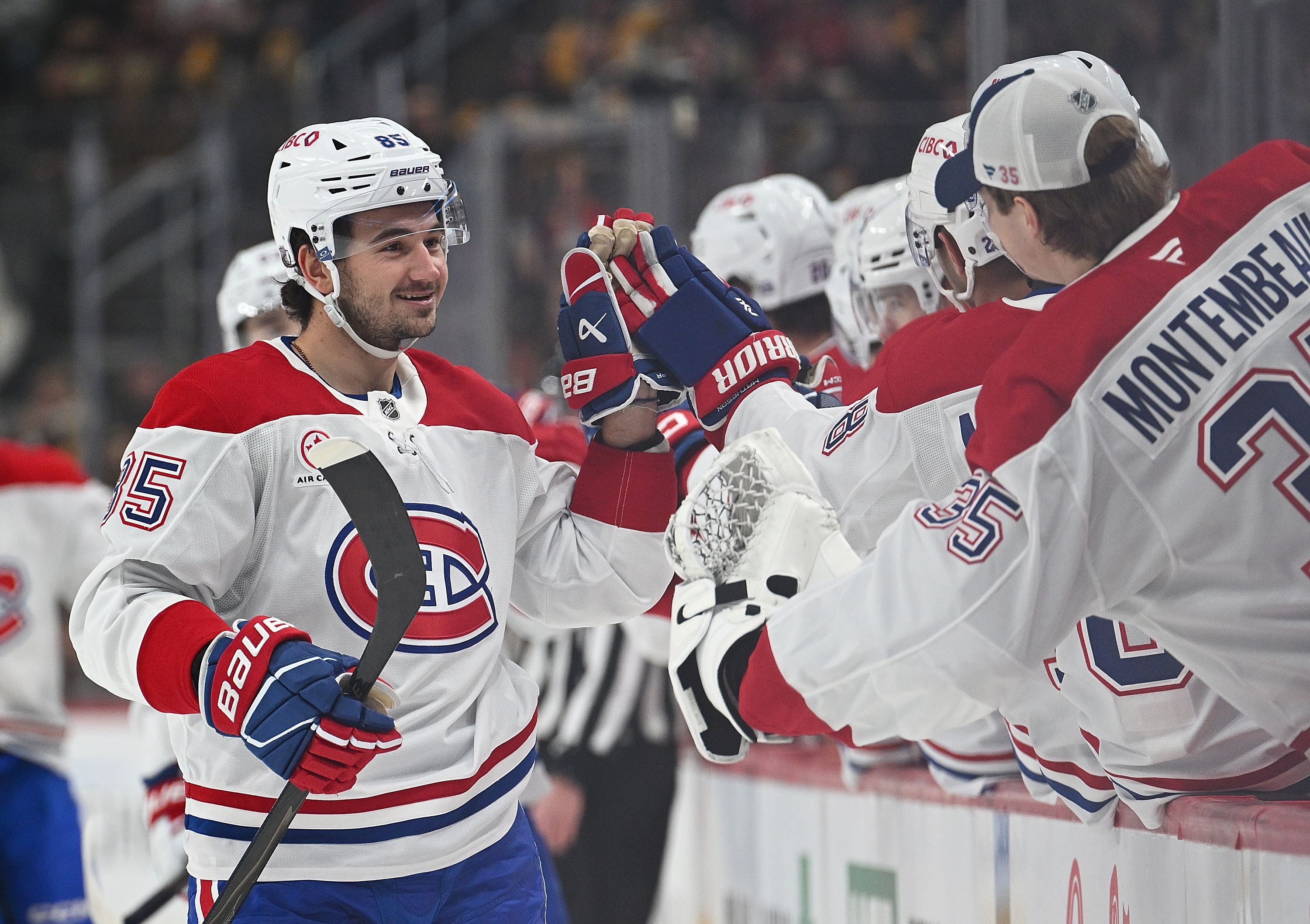 Gay hockey romance at an NHL game? We’re in.