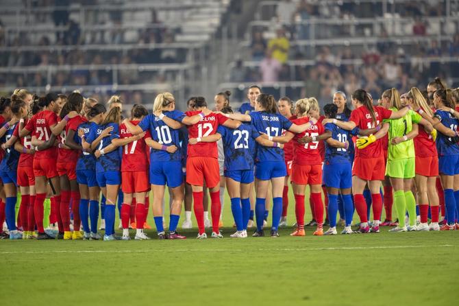 The USWNT and CanWNT show a sign of unity at the 2023 SheBelieves Cup.