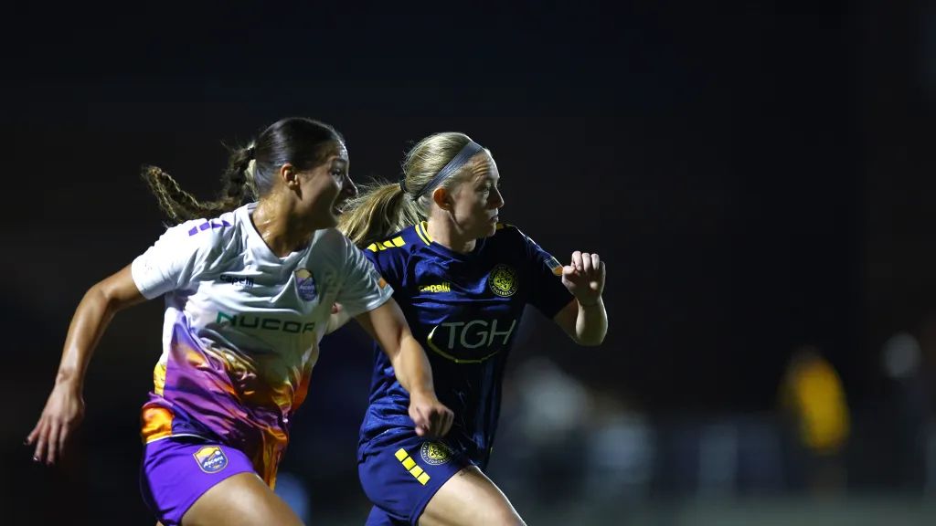 Players battle it out in the Gainbridge Super League.