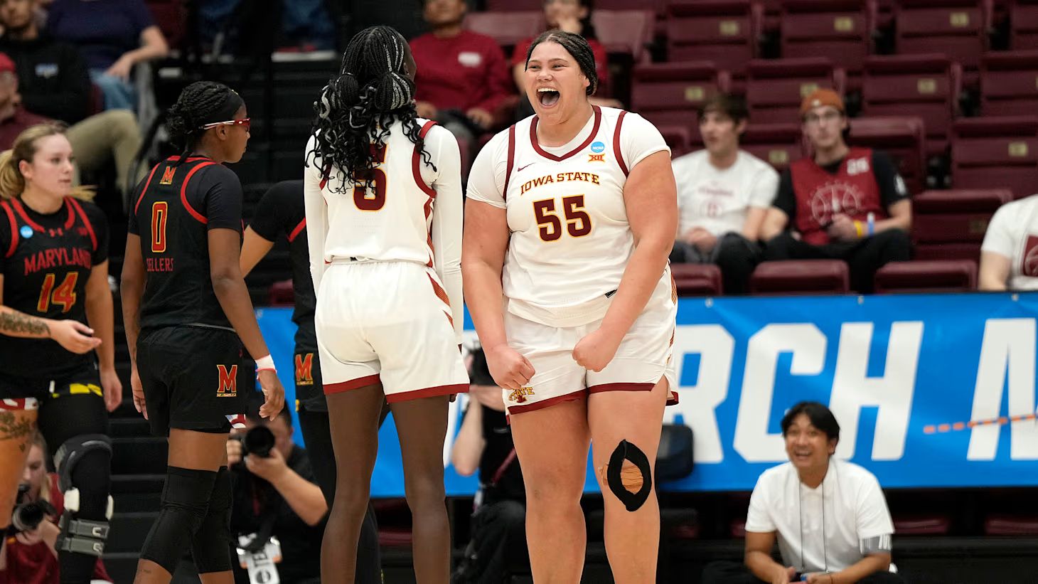 The four hottest players in NCAA women’s hoops this week