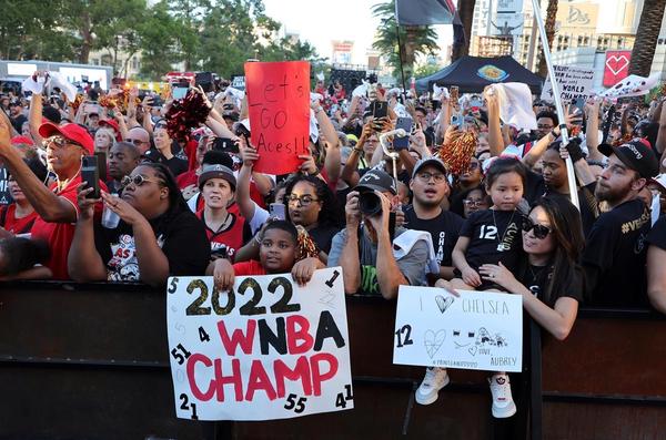 Survey data shows that men's and women's basketball are very popular with Gen Z fans