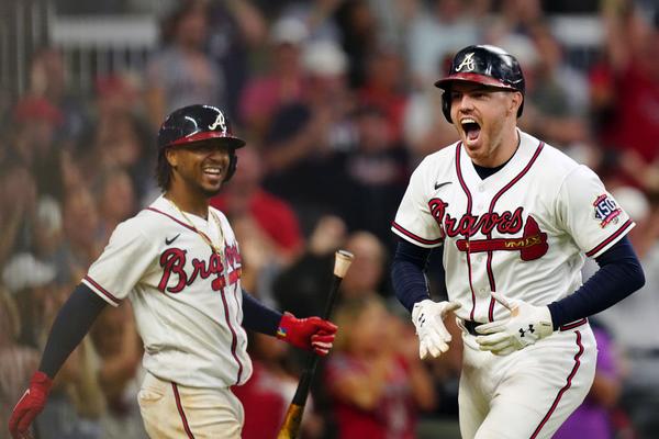 MLB Playoffs: Battle in the Bay