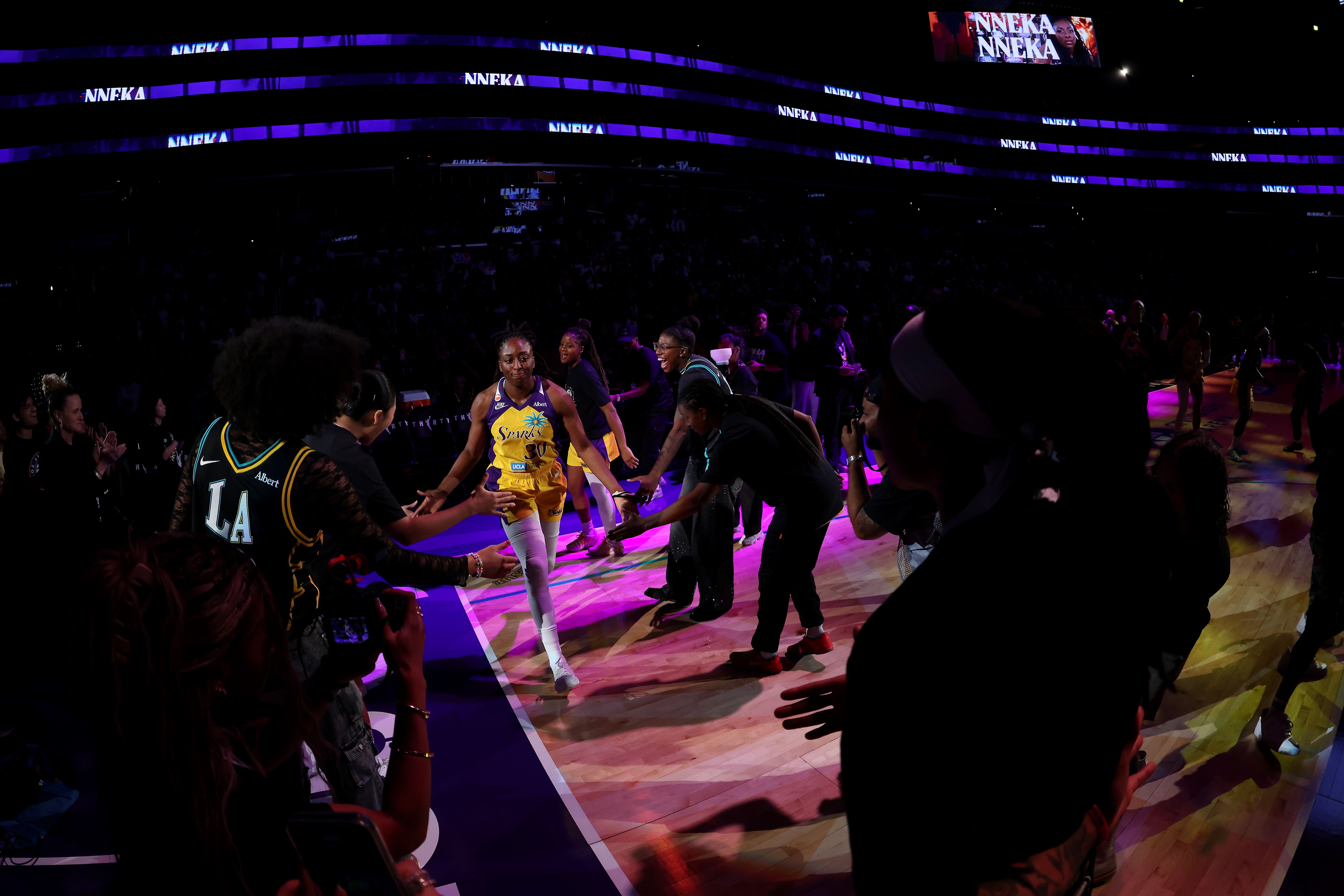 Two iconic WNBA chapters come to a close
