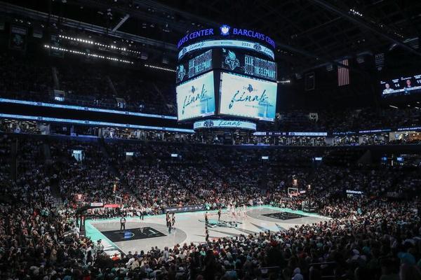 Win a Women’s Basketball Fan's Dream Getaway 🏀✈️