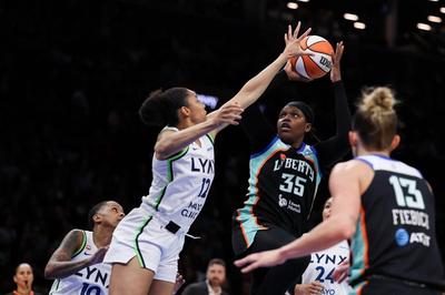 NY Liberty make history, advance to semifinals as No. 8 seed