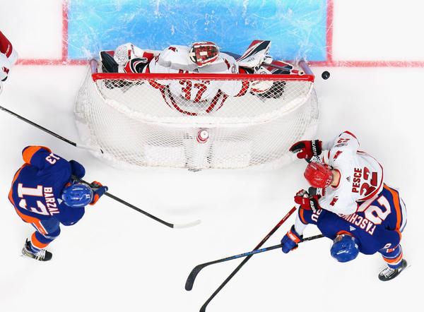 Brawls and questionable calls highlight NHL playoff weekend