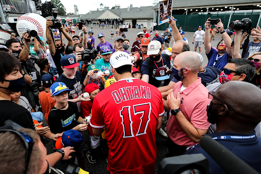 Los Angeles: Baseball's future stars attend MLB Little League Classic