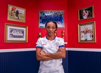 Crystal Dunn is present, pivoting, and powerful (The GIST Plus gift episode)