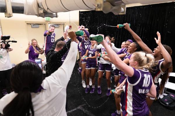 Thanksgiving college basketball tournaments yielded wild results