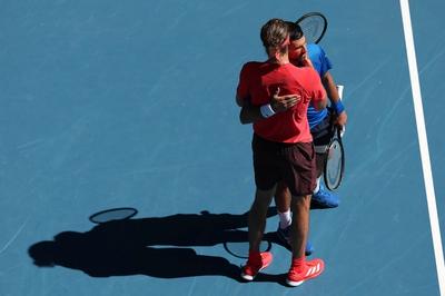 No. 19 Madison Keys to face No. 1 Aryna Sabalenka in Australian Open final, No. 7 Novak Djokovic retires in semis to end bid for 25th Grand Slam title