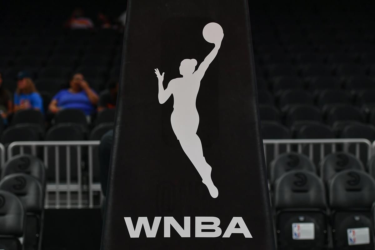 WNBA: No-fly list