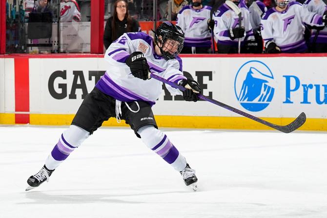 The Minnesota Frost’s Claire Thompson takes a shot during a game against the NY Sirens.