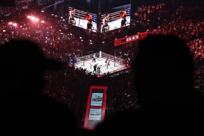 An overhead view of a boxing match