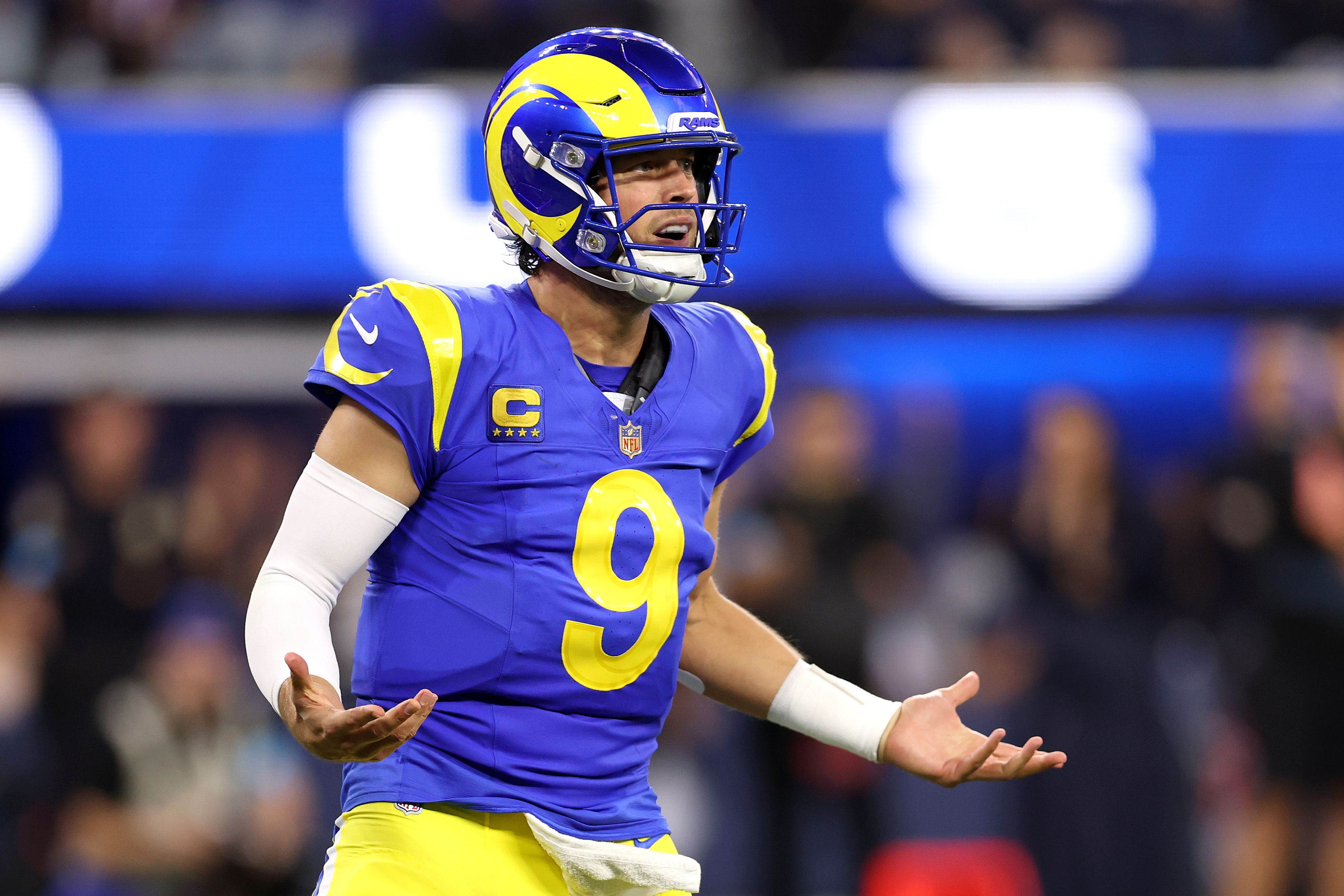 🏈 The Weekly Blitz: From yeehaw to yikes
