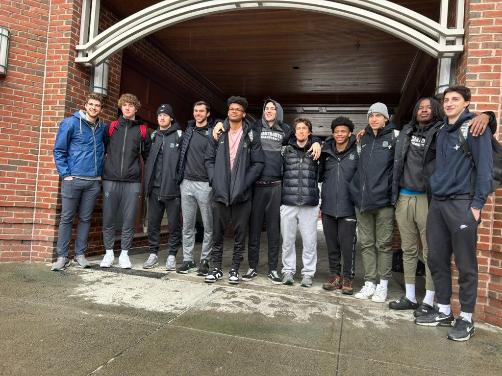 Dartmouth men’s basketball team votes to unionize in a massive blow to the NCAA’s amateurism model 