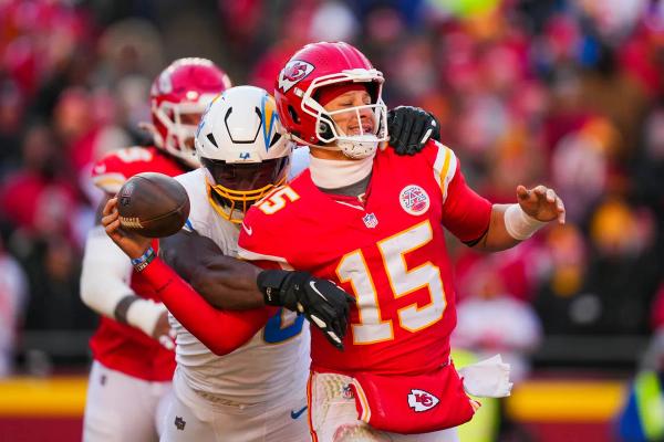 Kansas City Chiefs eliminated from playoff contention for first time since 2014