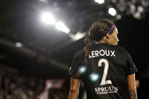  The latest on the Reggae Girlz & (bicycle) kickin’ it with Angel City FC’s Sydney Leroux