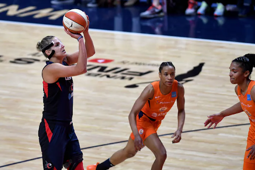 Washington D.C.: Mystics fighting for final WNBA playoff spot 