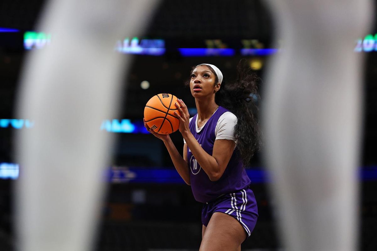 Women's basketball athletes see Instagram following increase during March Madness