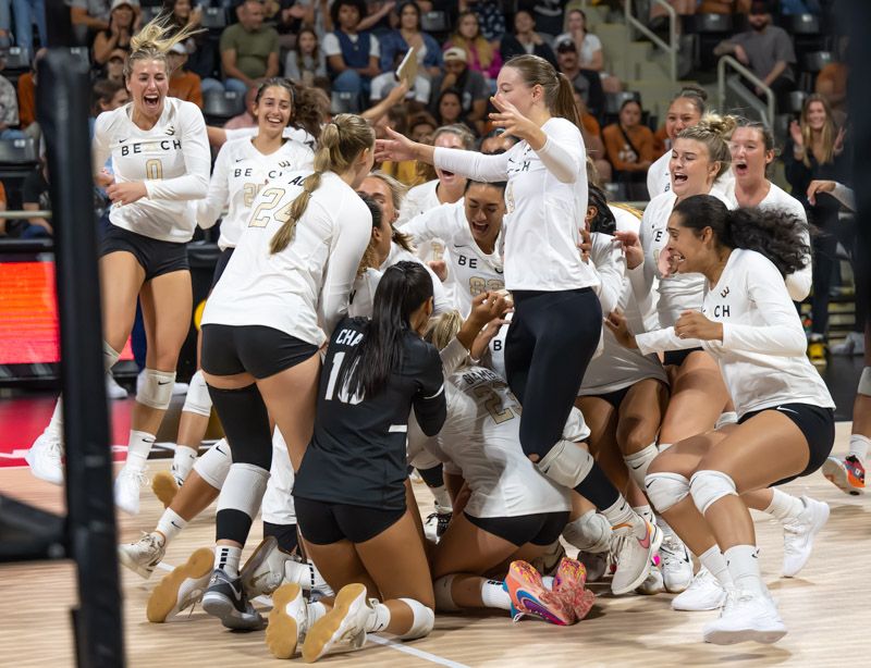 Upsets highlight the opening weekend of the NCAA women's volleyball season