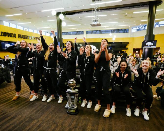 Iowa celebrates their March Madness Selection Sunday announcement