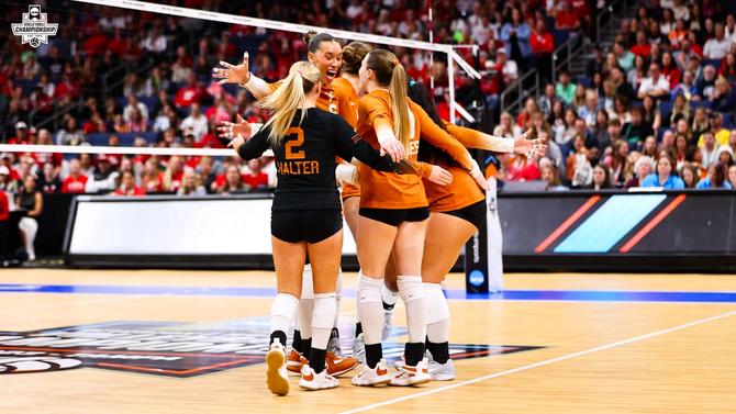 Texas women’s volleyball celebrates after a point.