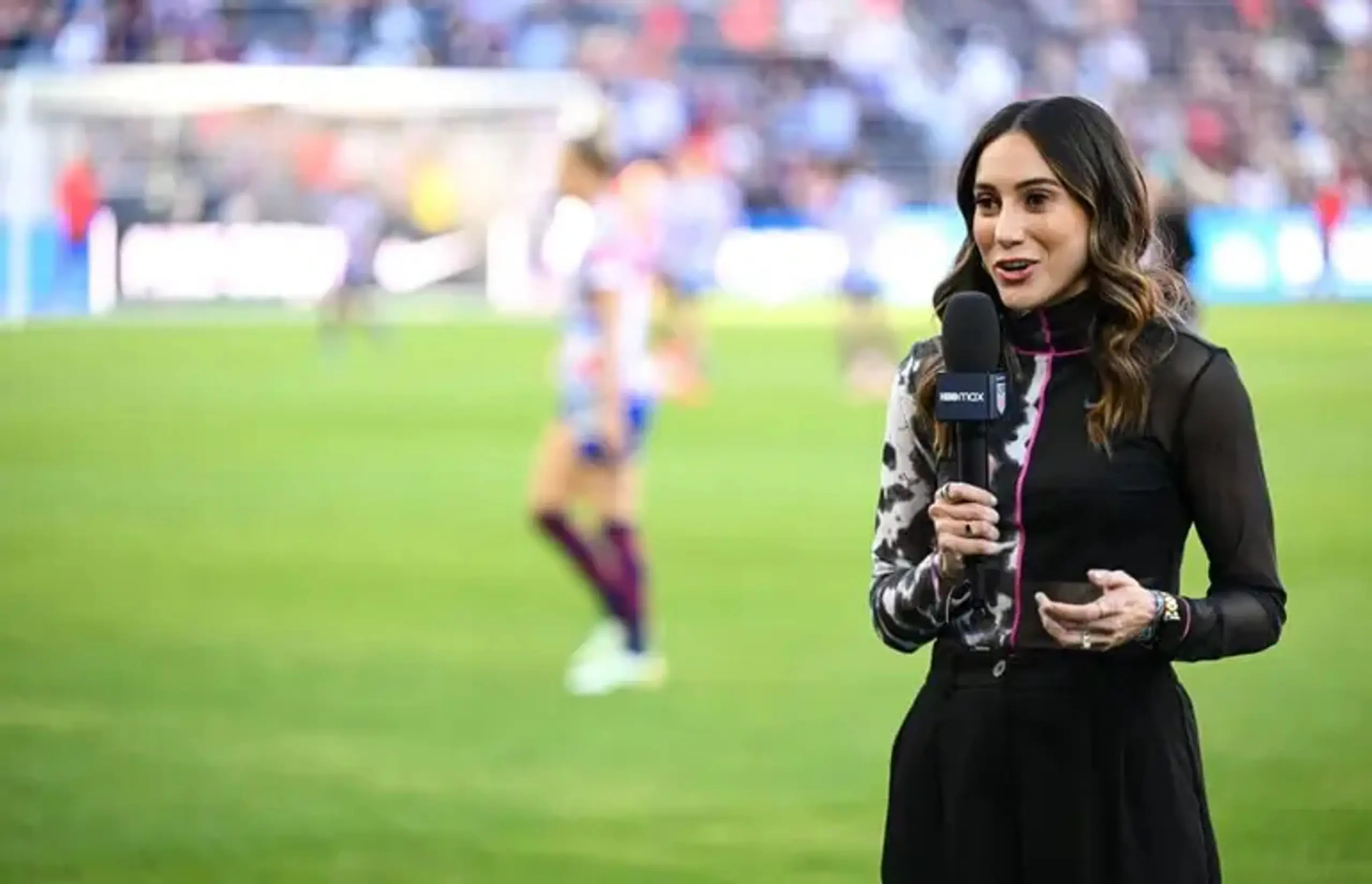Melissa Ortiz reports from the sidelines.