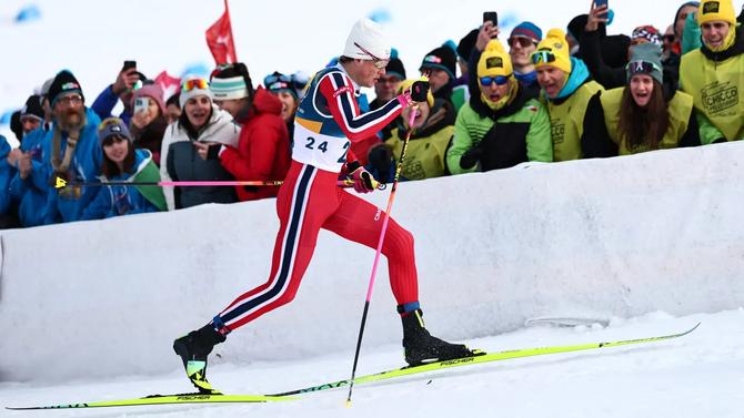 Johannes Høsflot Klaebo sprints on skis.