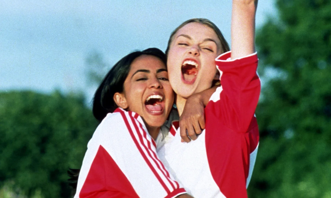 Parminder Nagra and Keira Knightley in Bend It Like Beckham.