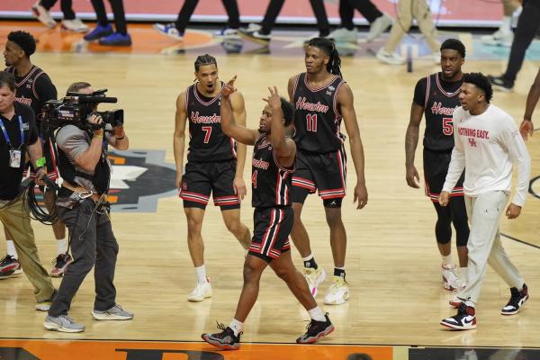 No. 1 seeds Houston and Florida will battle for the men’s national championship tonight