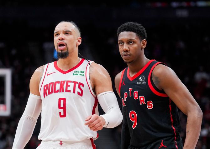 Dillon Brooks and RJ Barrett on the court together
