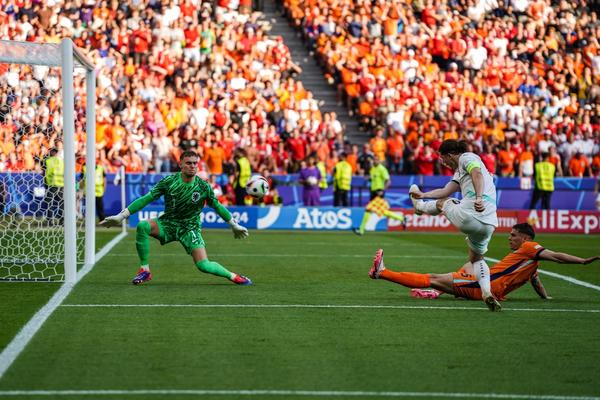Favorites falter, but underdogs rise ahead of UEFA Euro 2024 knockout stage